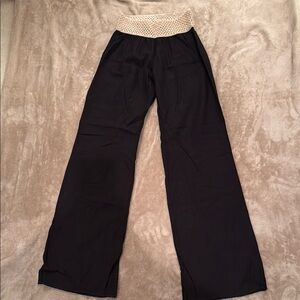 Bebe 2B Bebe Black Wide-Leg Pants with Cream Stitched Stretchy Waistband Linen